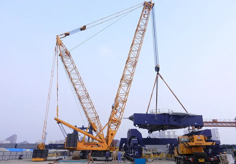 Crawler Crane QUY450 — MAYLAN