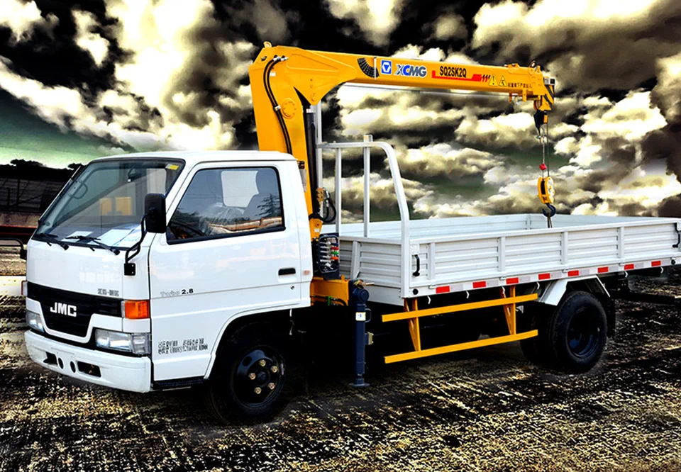 Truck-mounted crane with telescopic boom SQ2SK2Q — MAYLAN
